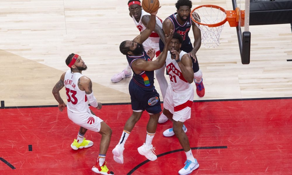 PLEJ-OF Toronto izbegao „čišćenje“, Filadelfiji nova meč lopta