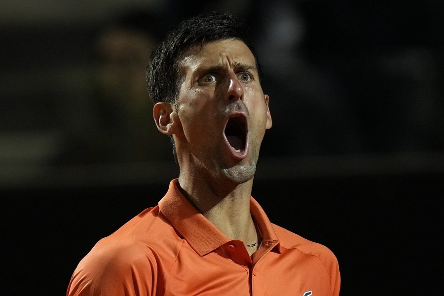 IZNENAĐENJE Novak u Italiji kod čuvenog hirurga!