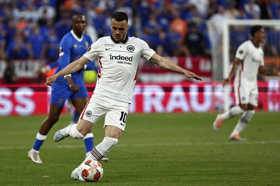 PRIZNANJE Kostić i fudbaler Zvezde u idealnom timu Lige Evrope