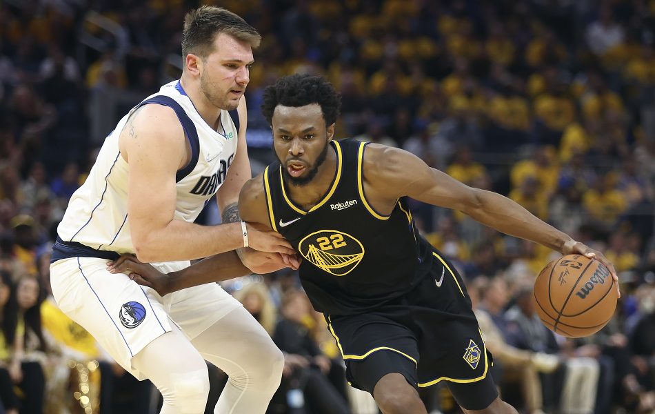 ZASENIO KARIJA I TOMPSONA Vigins zaustavio Dončića i pogurao Voriorse do pobede u prvom meču finala Zapada