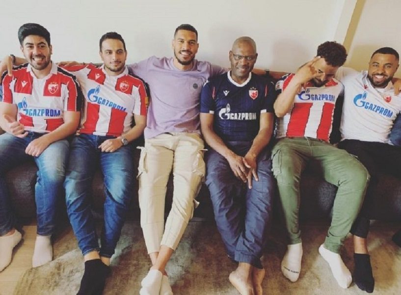 NE IGRA U BEOGRADU Ohi uživa u odmoru, a porodricu je opremio Zvezdinim dresovima