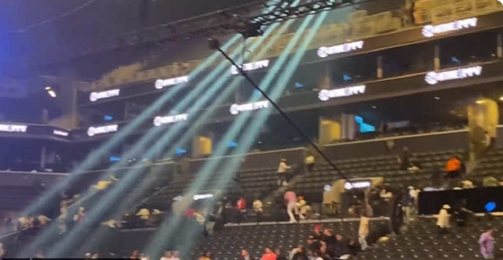 HAOS U NJUJORKU Pucanj iz pištolja posle boks meča izazvao stampedo (VIDEO)