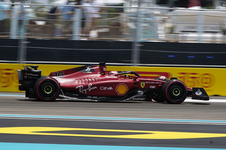 FORMULA 1 Lekleru pol pozicija u Majamiju