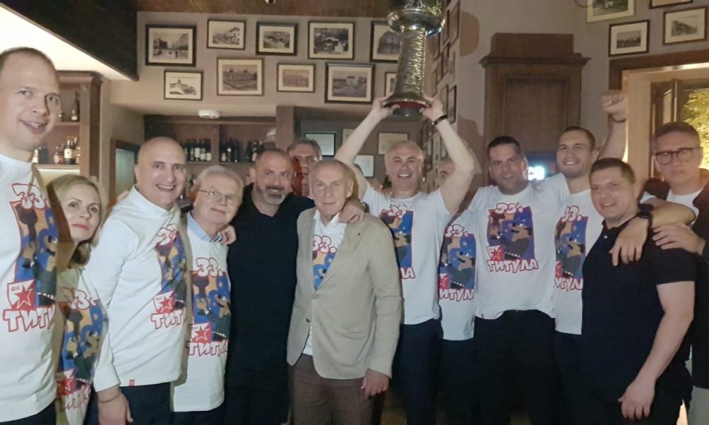 SLAVLJE NA TOPČIDERSKOJ ZVEZDI Čuveni „Grafičar“ grmi! Terzić uneo pehar, odjeknuo je „Đurđevdan“ (VIDEO)