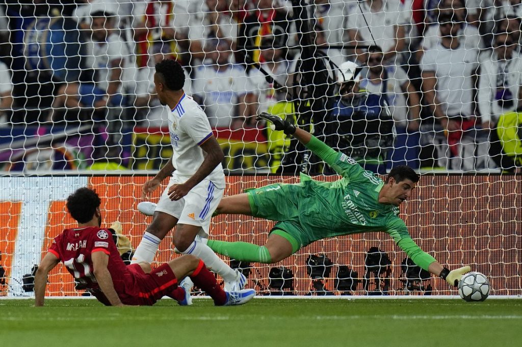 POLUVREME Preti samo Liverpul, Kurtoa spasilac Reala, Benzemi poništen gol! (VIDEO)