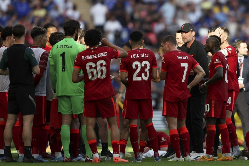 Igrali atomski fudbal, pogađali stative i prečku, posle penal drame pehar Liverpulu! (VIDEO)