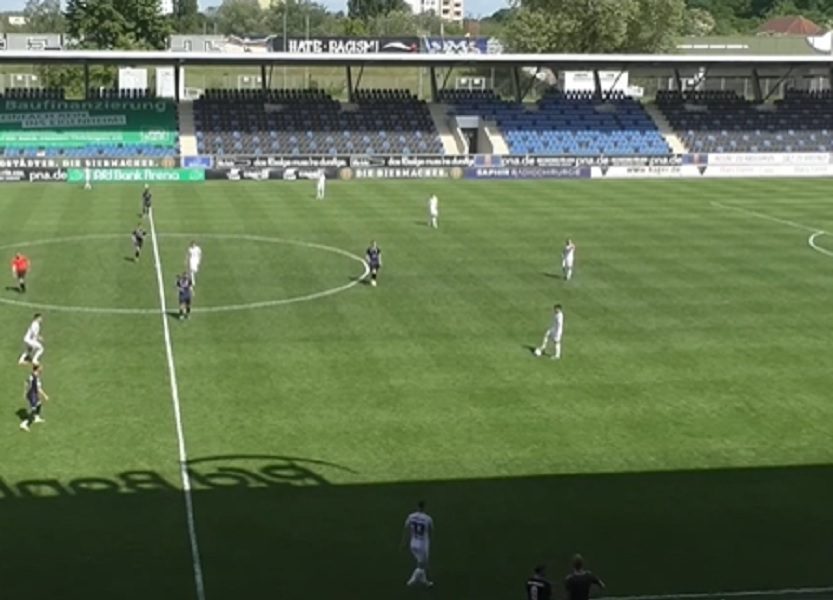 ZAR KOD NJIH TO DA SE DOGODI? Domaćin nije pipnuo loptu poslednjih 12 minuta utakmice, gosti nisu pomišljali da napadnu! (VIDEO)