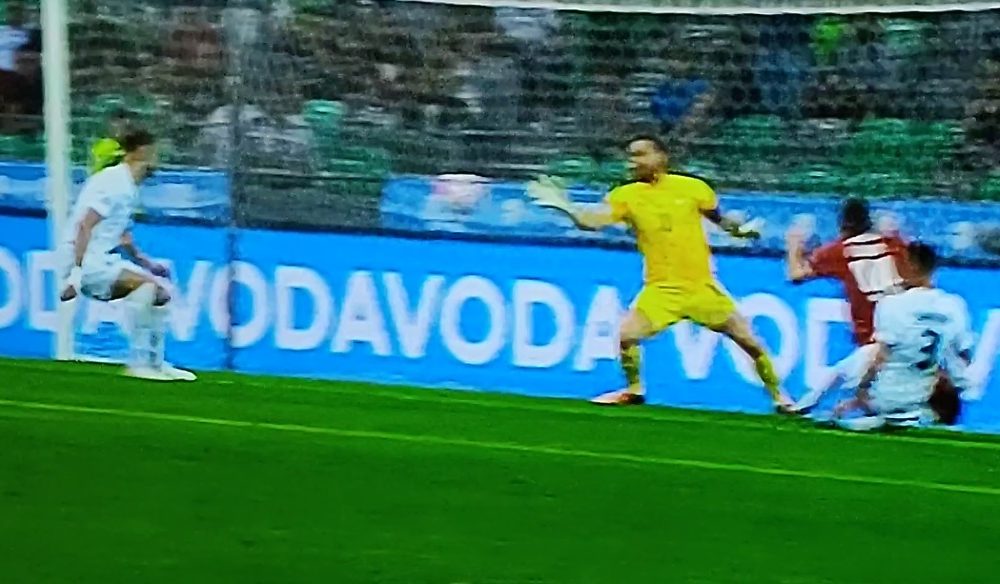 VODIMO! Živković doneo prednost Srbiji u ranoj fazi meča (VIDEO)