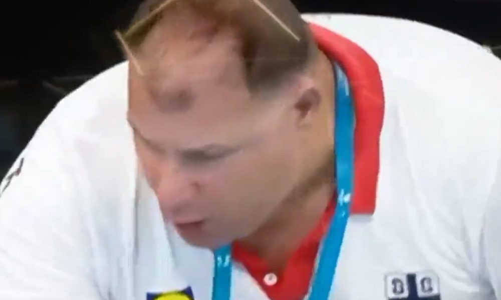 U SVOM STILU Savićev tajm-aut za istoriju: Koji vam je k***c, svi ste mlohavi! Znate li kako vam izgledaju pokreti? (VIDEO)