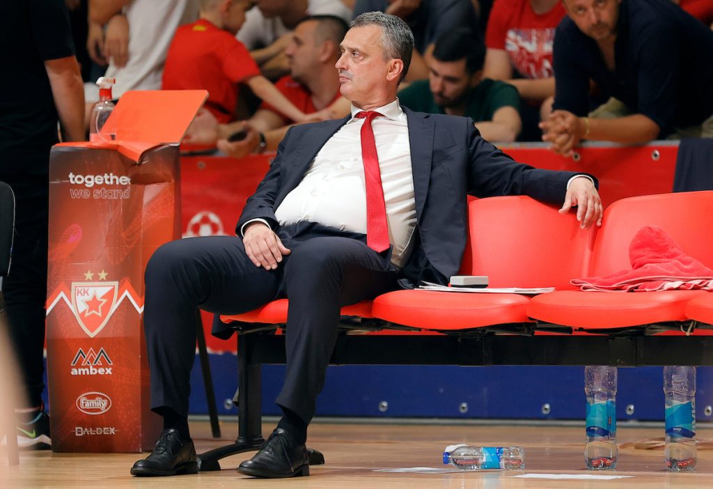 Pre svega i svih – Radonjić