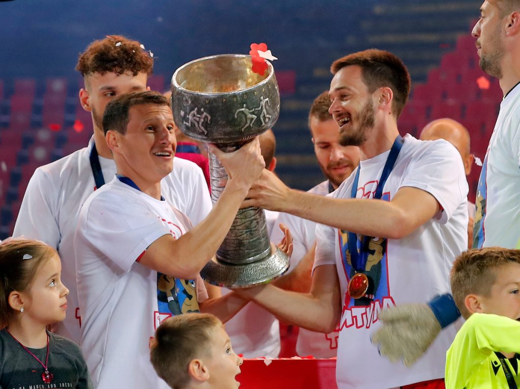 POZNAT PLAN Tri testa bruse Zvezdu u Sloveniji