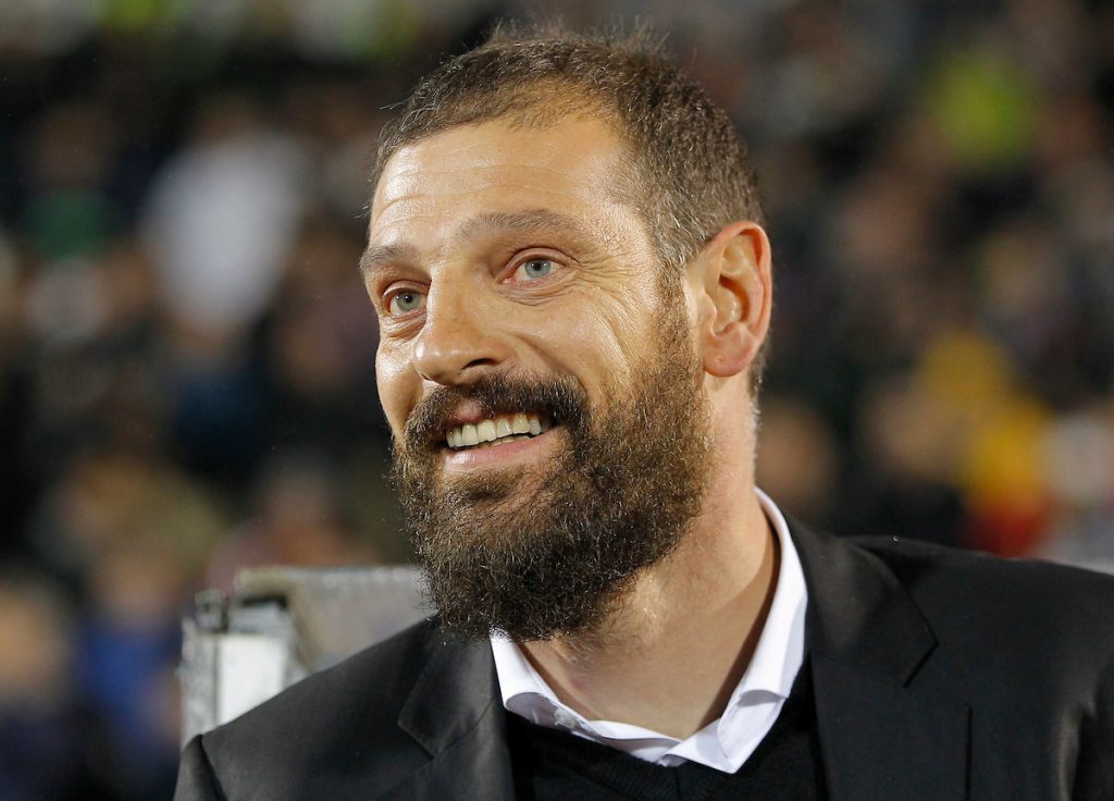 Slaven Bilić seo na klupu tima iz Čempionšipa