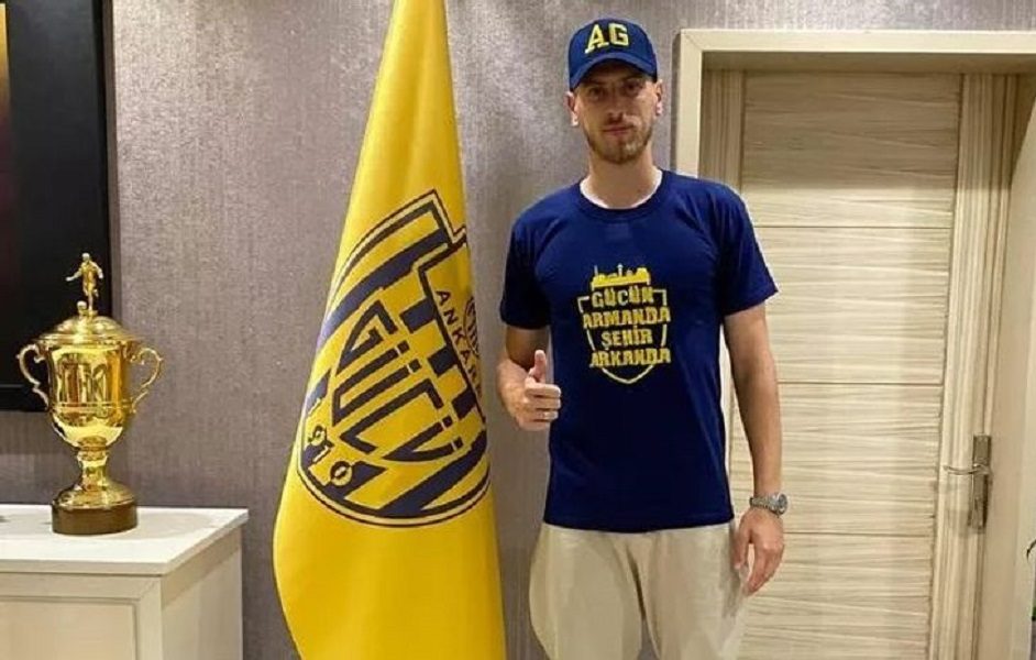 NAPUSTIO RUSIJU Srpski defanzivac se preselio u Ankaru