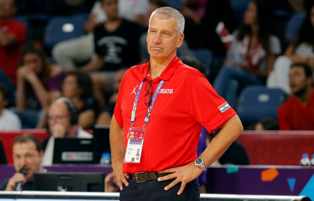 Petrović „pecnuo“ Partizan: Jedan klub se gasi zbog duga od pet miliona evra, a drugi igra Evroligu!