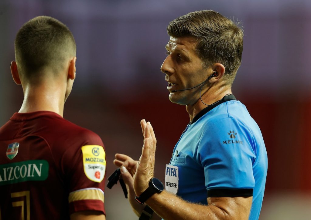 Dvojica srpskih sudija vode evropske mečeve u četvrtak