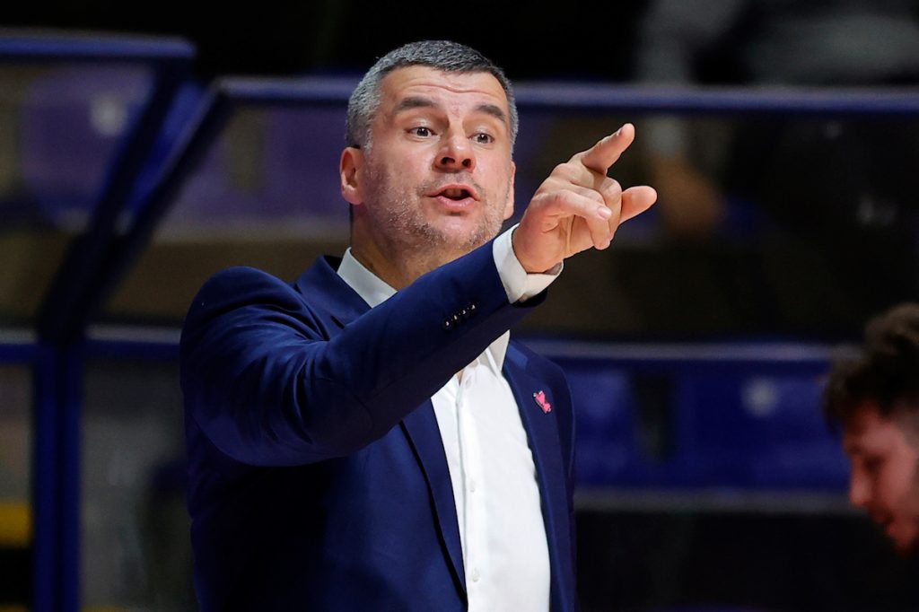 ČUDO NEVIĐENO Ko kaže da su treneri samo potrošna roba? On je produžio ugovor do 2030!