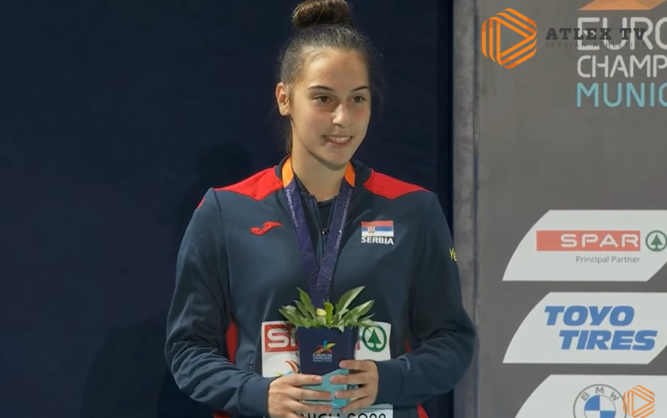 KO JE ADRIANA VILAGOŠ? Iz Malog Iđoša u atletsku istoriju! Bila je rukometašica, želeli je Mađari, a sada je srpsko zlato!