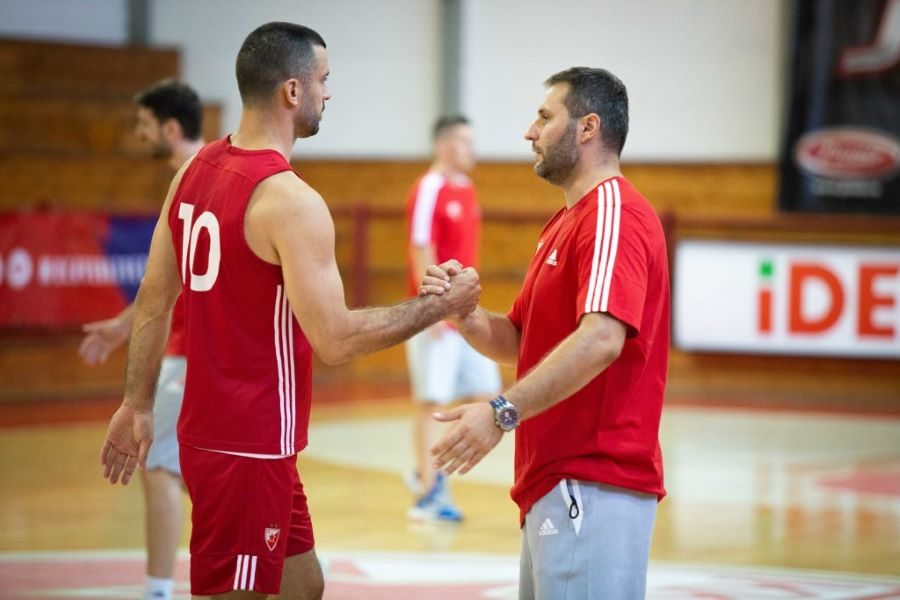 GOTOV ODMOR Zvezdini košarkaši počeli sa pripremama (FOTO)