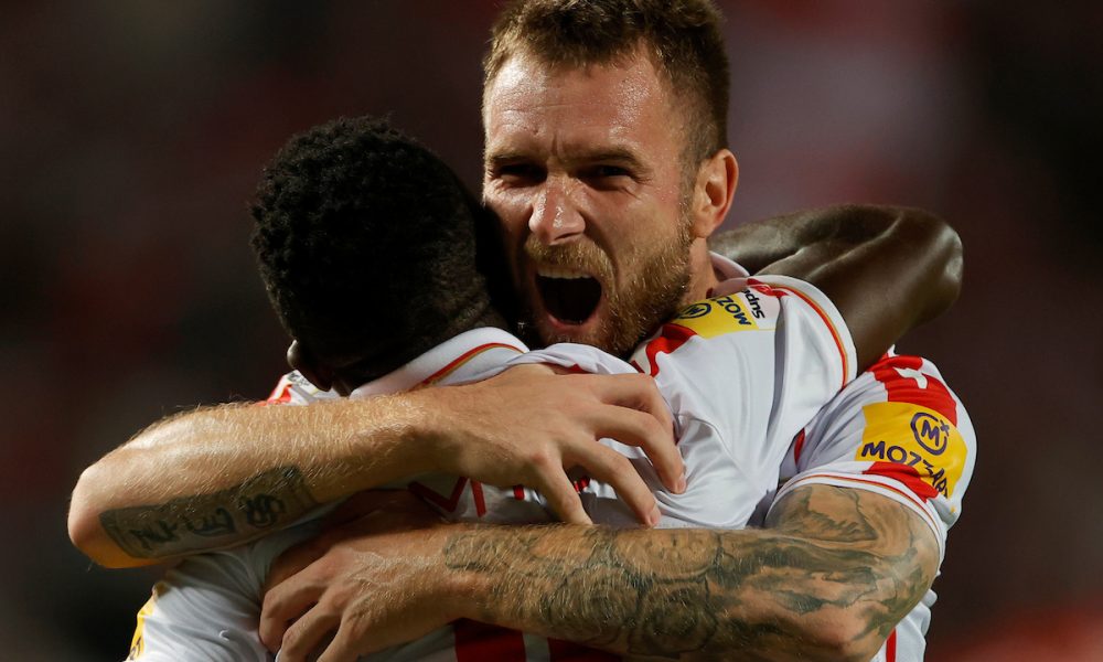 MAXBET SPORT NAJAVIO, MENADŽER POTVRDIO Vezista Crvene zvezde blizu selidbe u Italiju