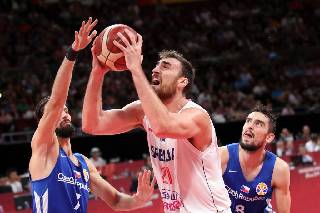 Milutinov na terapijama, koleno bolje