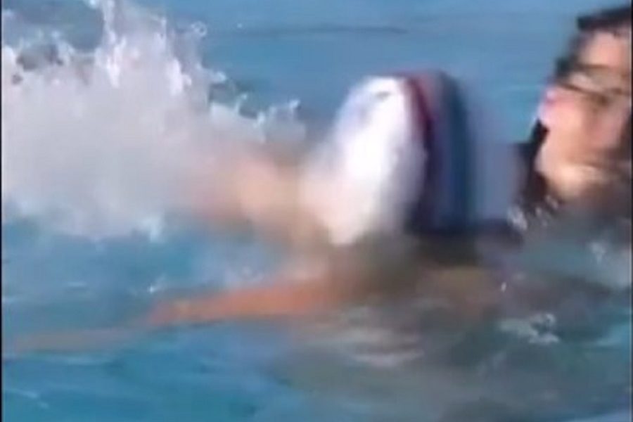 BOKS U BAZENU Čist kroše u glavu! Nezapamćeni broj crvenh kartona… Sve je bilo samo ne prijateljski meč Italije i Srbije