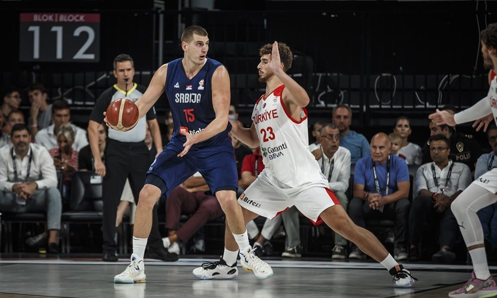 RETKO KAD JE BIO OVAKAV Srbin poludeo… Skandalozne sudije razbesnele Jokića! (VIDEO)