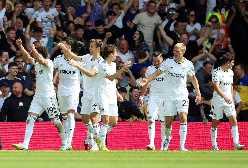 PREMIJER LIGA Lids pregazio „plavce“, sve počelo od užasnog poteza golmana!