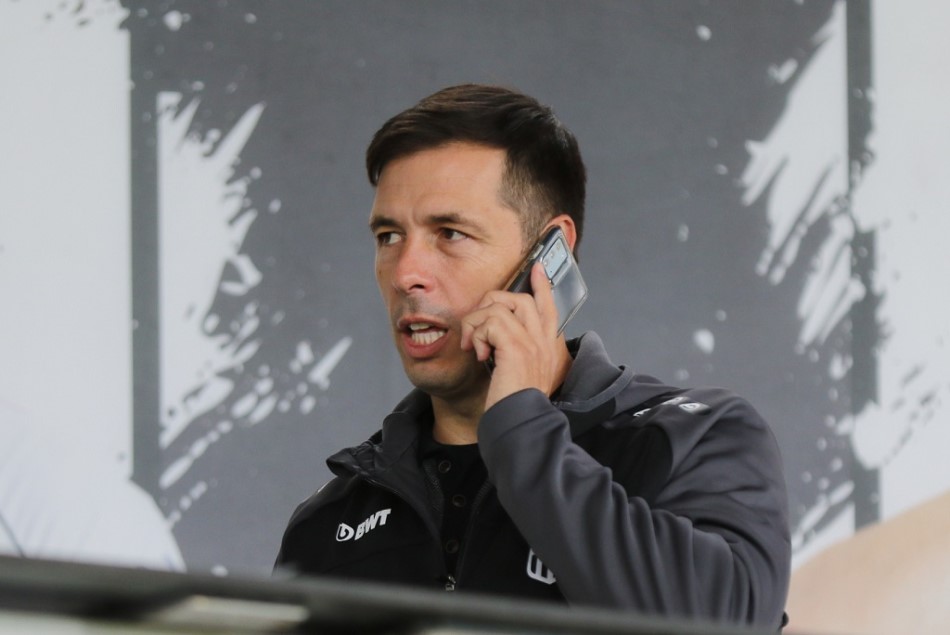 SRBIN STABILIZOVAO LASK Sad i Salzburg gleda u leđa