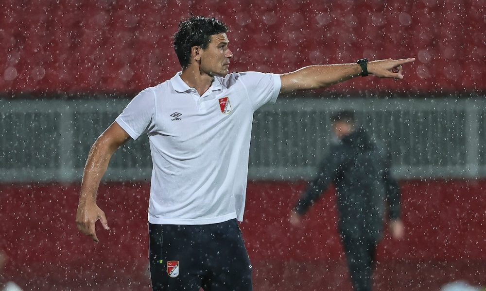 IMA I TOGA Prvo se rastali sa čovekom koji im je doneo istorijski uspeh, a onda smenili i trenera koji je osvojio četiri boda u isto toliko kola