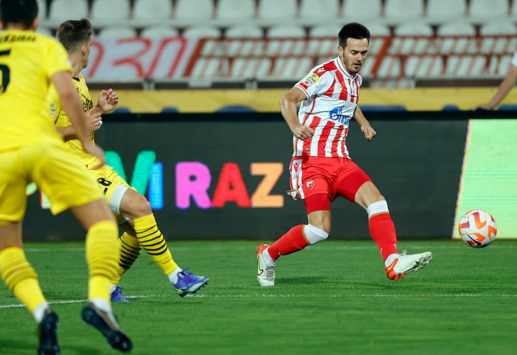 DVA I PO MINUTA Pešić načeo „zmajeve“, Bukari ih već dokrajčio! Dve asistencije Ivanića (VIDEO)