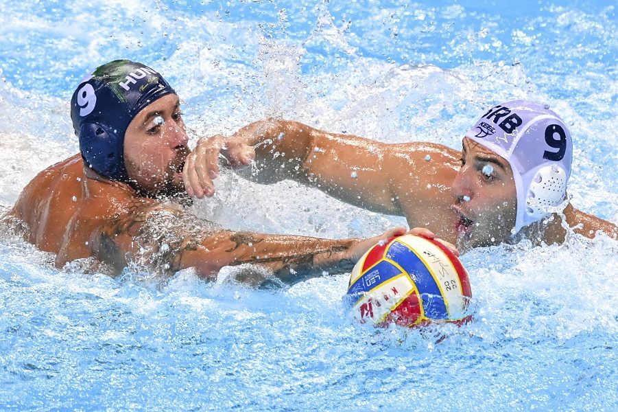 HOLANĐANI PALI TEK POSLE PETERACA Srbija se bori za deveto mesto na EP