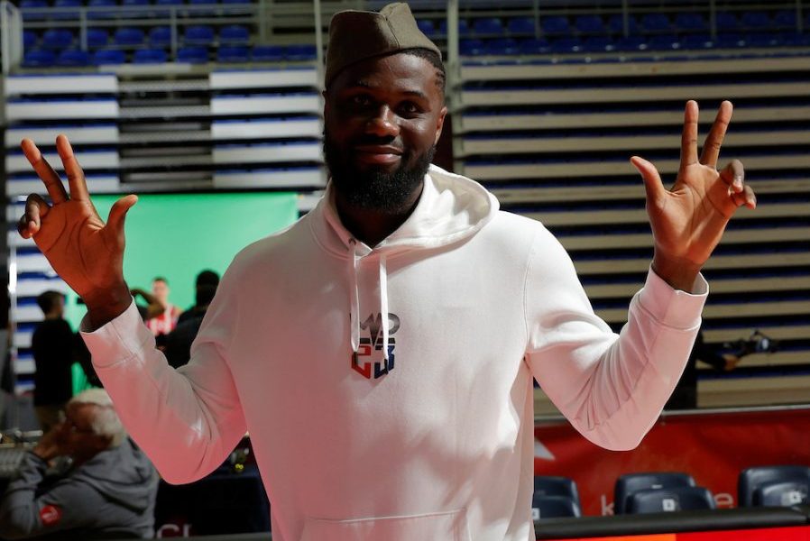 NEPRIJATNOST ZA BENTILA Igrač Zvezde se našao u nezgodnoj situaciji! Morao da reaguje preko Instagrama (VIDEO)