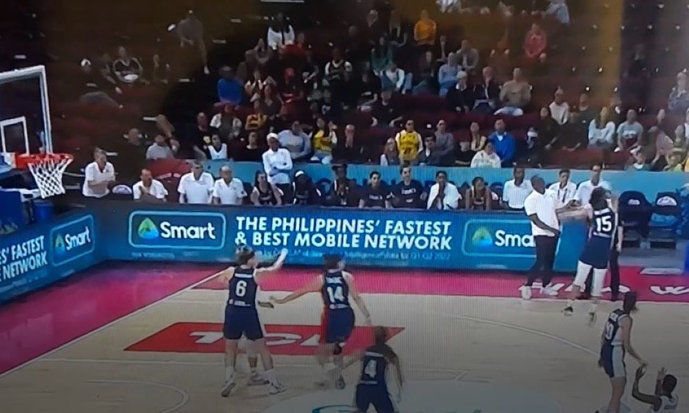 DALEKOMETNA PALJBA Čađo pogodila trojku sa osam metara, rešila meč i izazvala oduševljenje Srba na tribinama (VIDEO)