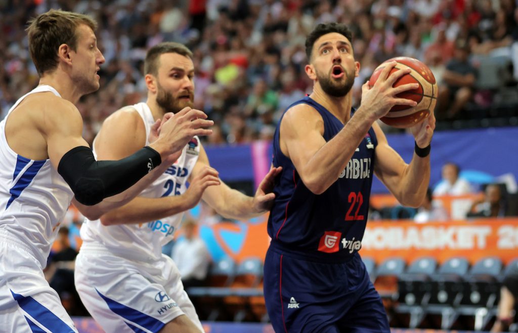 MORA BOLJE OD OVOGA Srbija krenula, pa stala: Slabo drugo poluvreme, ali piše se pobeda