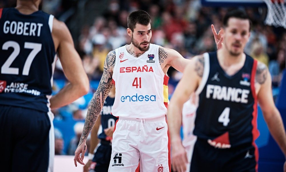 ŠTA URADI ČOVEK Filmska zvezda obeležila finale Evrobasketa i umalo oborila rekord Aleksandra Đorđevića!