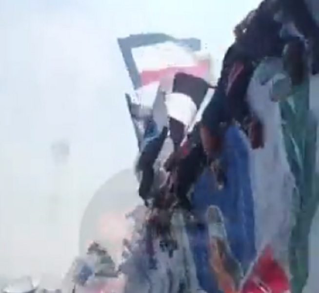 UŽASNE SCENE Urušila se tribina stadiona nekadašnjeg Zvezdinog rivala, niko nije poginuo! (VIDEO)