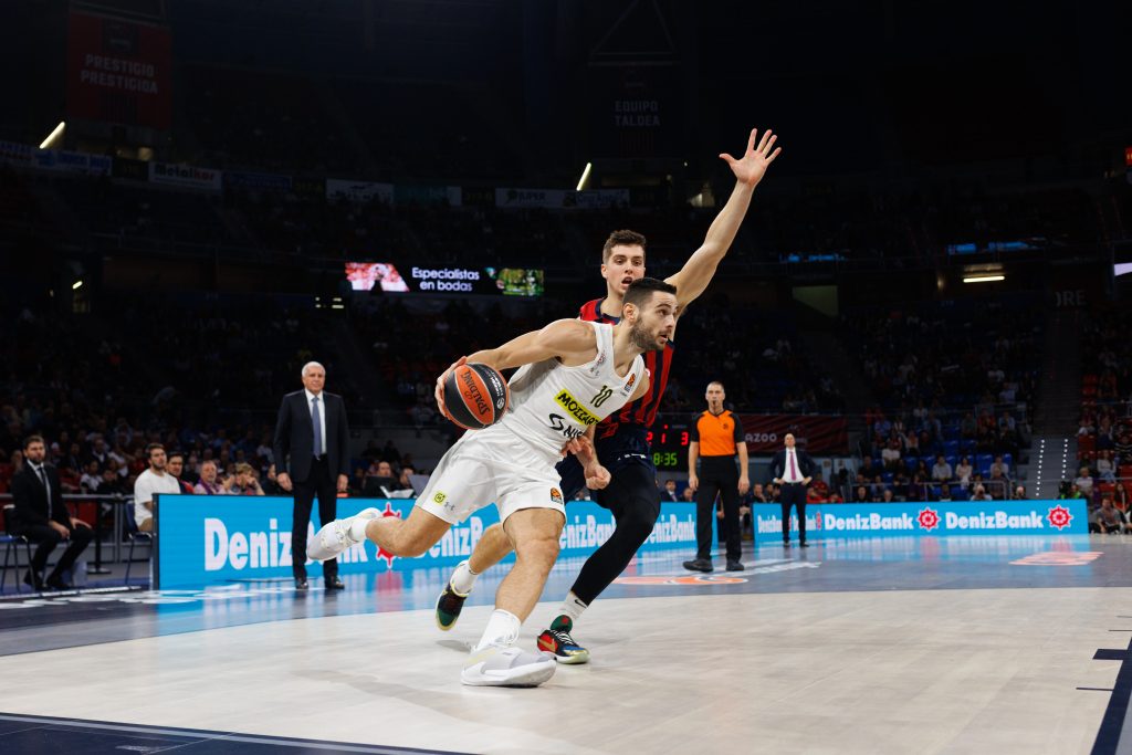 POLUVREME Partizan sjajno krenuo, a onda je Baskonija počela da pogađa trojke!