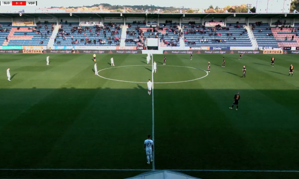 DRAMA U ČEŠKOJ Srbin izvukao nož i pretio treneru! Ekspresno uhapšen, noć proveo iza rešetaka