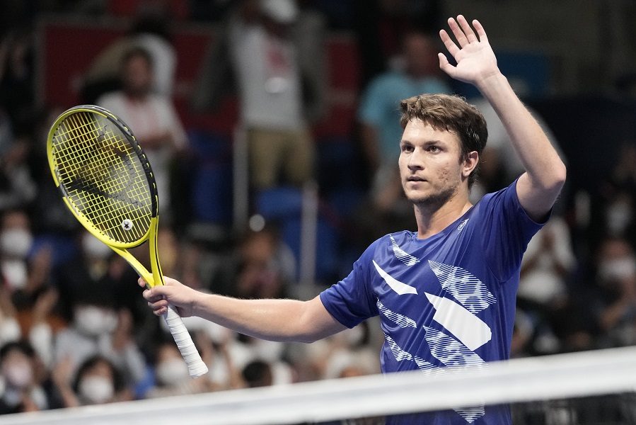 Kecmanović u polufinalu Eštorila!