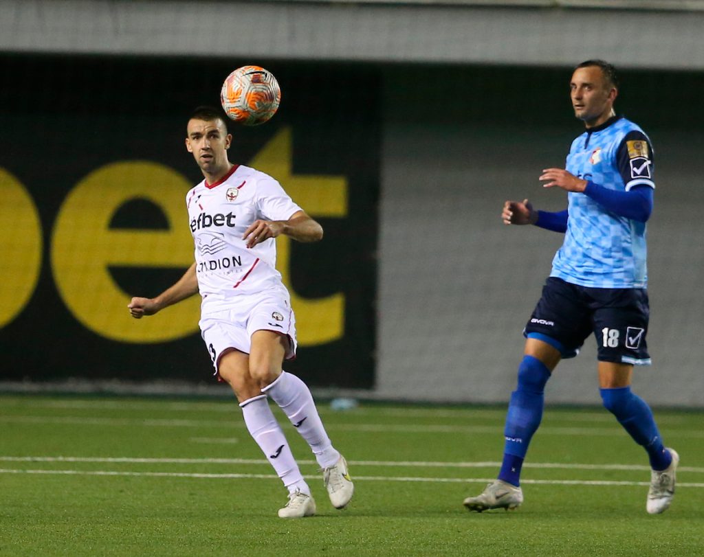 MIRNO NA KROVU Mreže netaknute, podela bodova