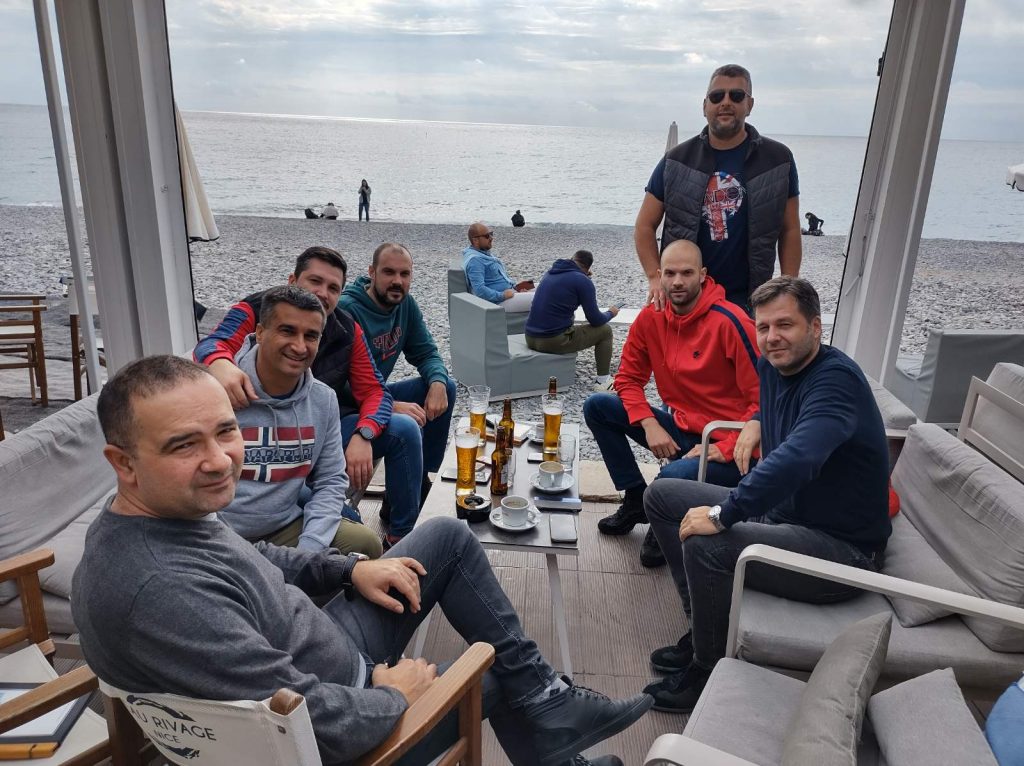 INVAZIJA NAVIJAČA NA KNEŽEVINU Sreli smo „delije“ u Nici… Sa dve pobede u Beograd! (VIDEO)