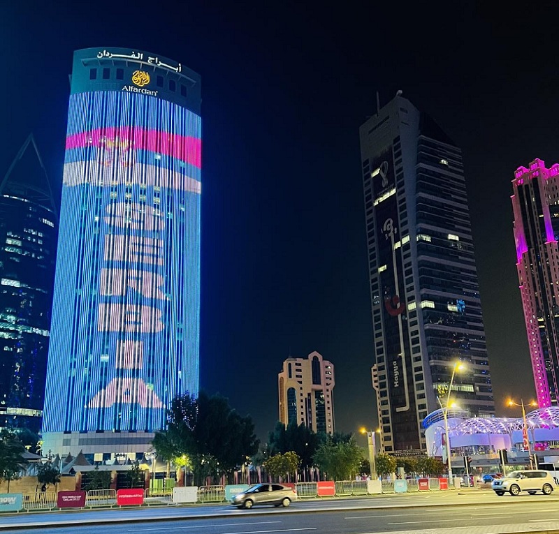 BROJE SE DANI Doha u bojama srpske trobojke