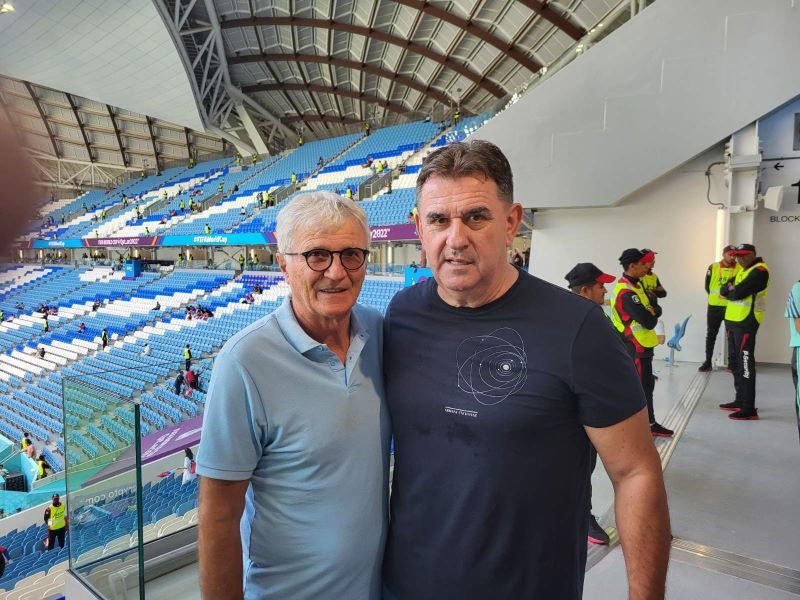 POZNATA LICA NA TRIBINAMA Nekadašnji fudbaleri Zvezde veruju u pobedu Srbije (FOTO)