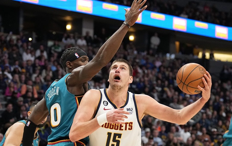 NBA Jokić pobedio virus, ne i Detroit! Somborac „flertovao“ sa tripl-dablom (VIDEO)