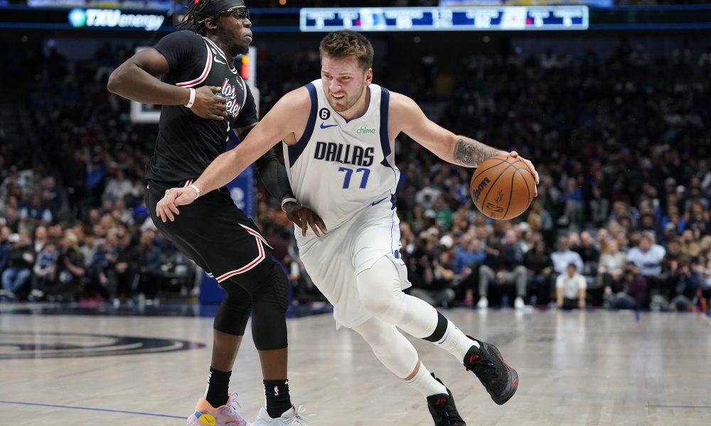 ČUDESAN Dončić nestvarnom trojkom srušio Kliperse! Slovenac dominira ligom, brojke su fantastične