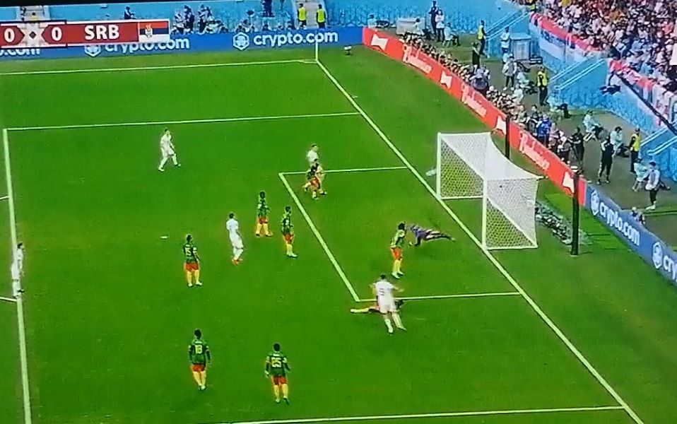 ŠTETA! Mitrović izbacio N’Kulua kao iz džipa, ali se zatresao okvir gola (VIDEO)