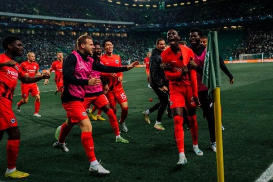 GRUPA D Razrešen triler, preokreti u oba meča, „pevci“ iz ponora do vrha, dalje ide i „papirni“ autsajder (VIDEO)