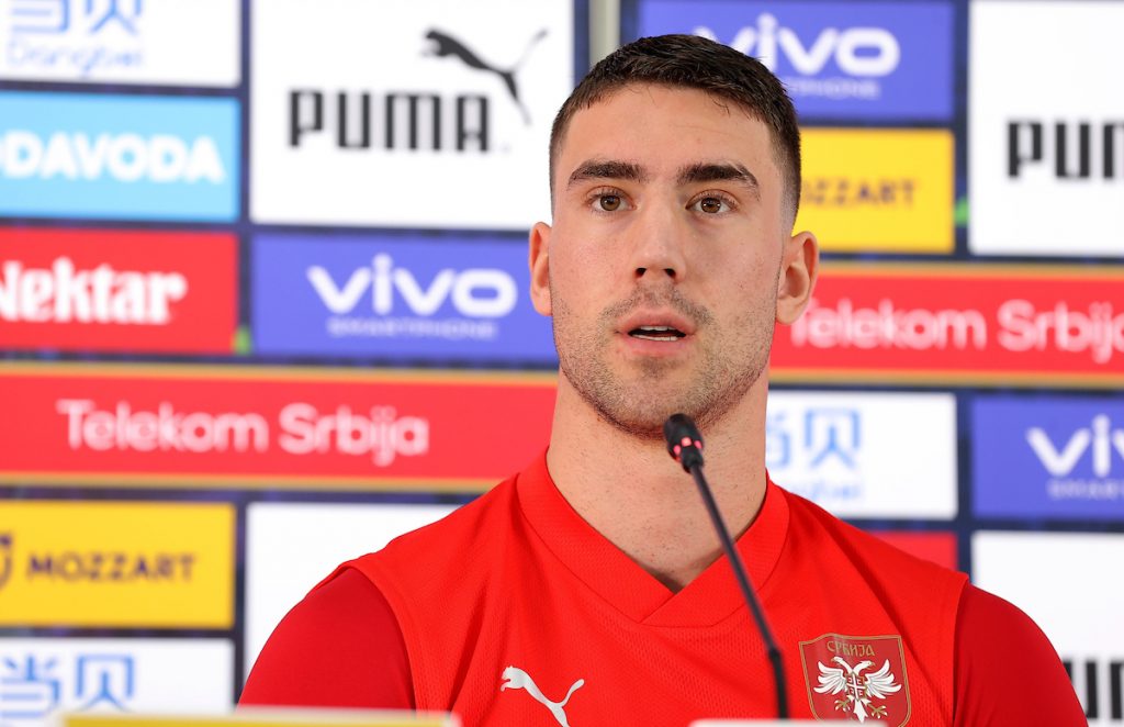 VLAHOVIĆ OŠTAR: Neću da dozvolim da ljudi praznih biografija skupljaju poene na mom imenu! Igraću i sa jednom nogom!