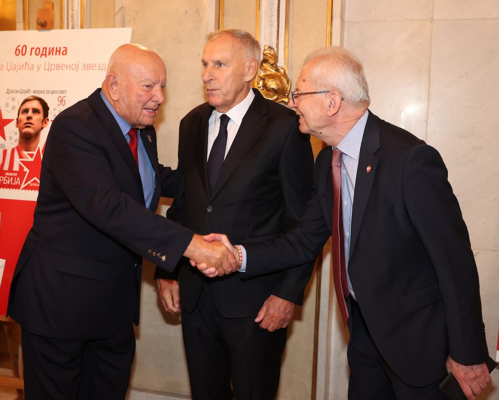 ZVANIČNO Jedan kandidat u trci za prvog čoveka Zvezde