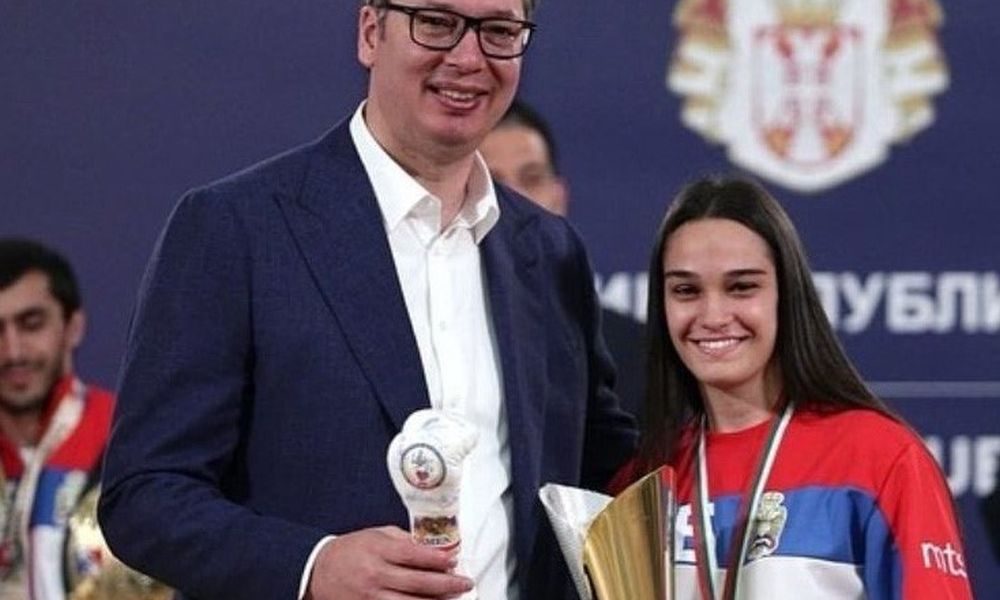 VUČIĆ PREDLOŽIO, SAVEZ USVOJIO Izdašna novčana stimulacija za svetsku šampionku i njenog trenera!